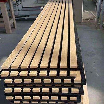Gewerbliche Studiofeuerdichte Schalldichte Isolierung Akustische Gitter Polyester Wandplatte
