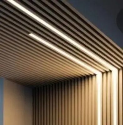 Geräuschreduzierung mit modernen Polyesterfasern Feuerdichtung Schalldämpfende Decke Holz Schiefer Wand Akustikplatten